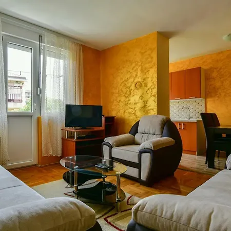 Ruza Apartment *