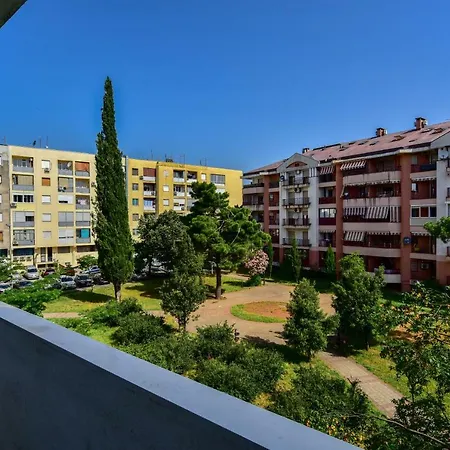 Ruza Apartment *